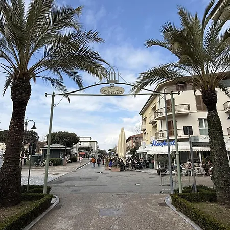 Panciroli Via Versilia Marina di Pietrasanta